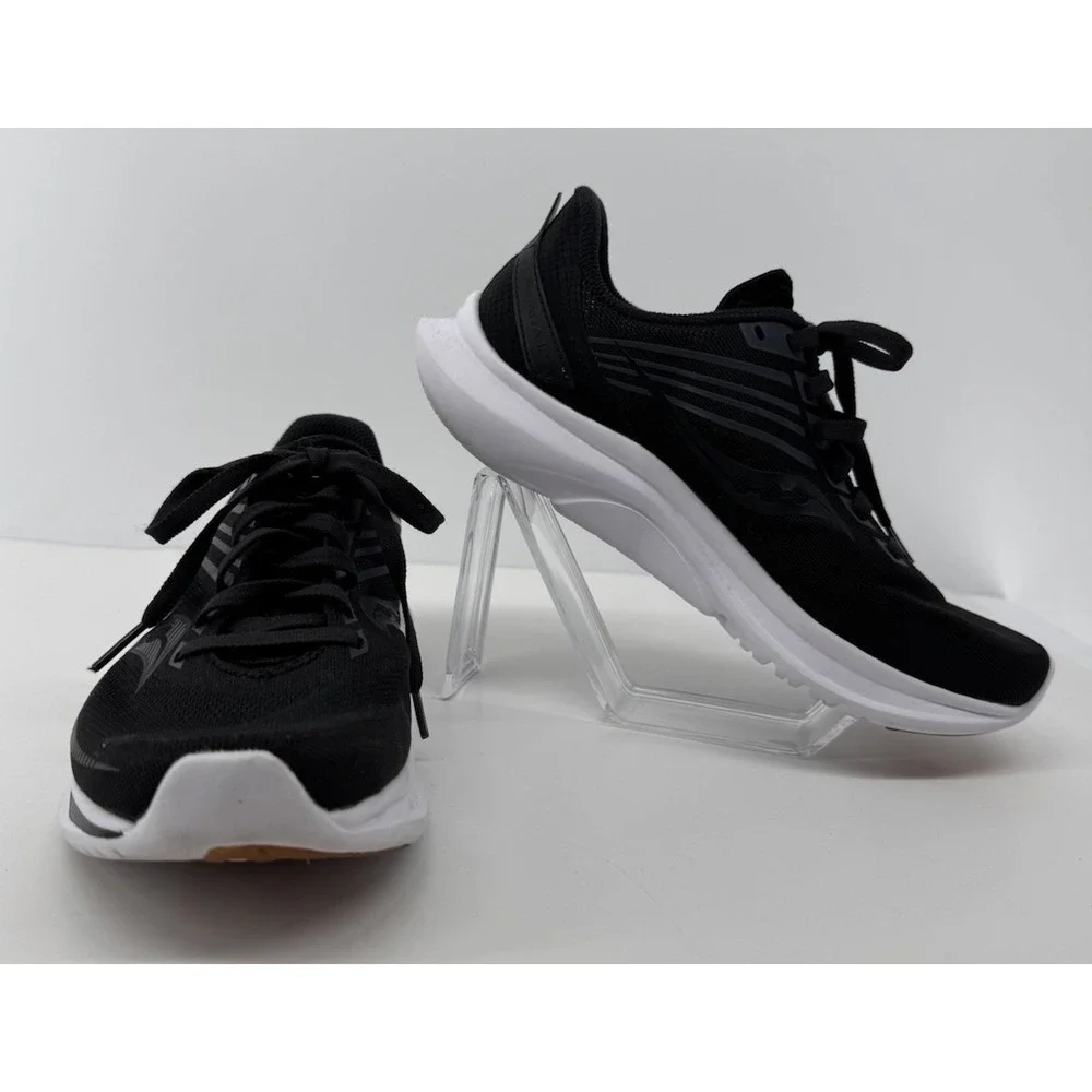 Saucony Kinvara 12 Women's Size 7 Black Running Shoes PWRRUN Lightweight Sporty
